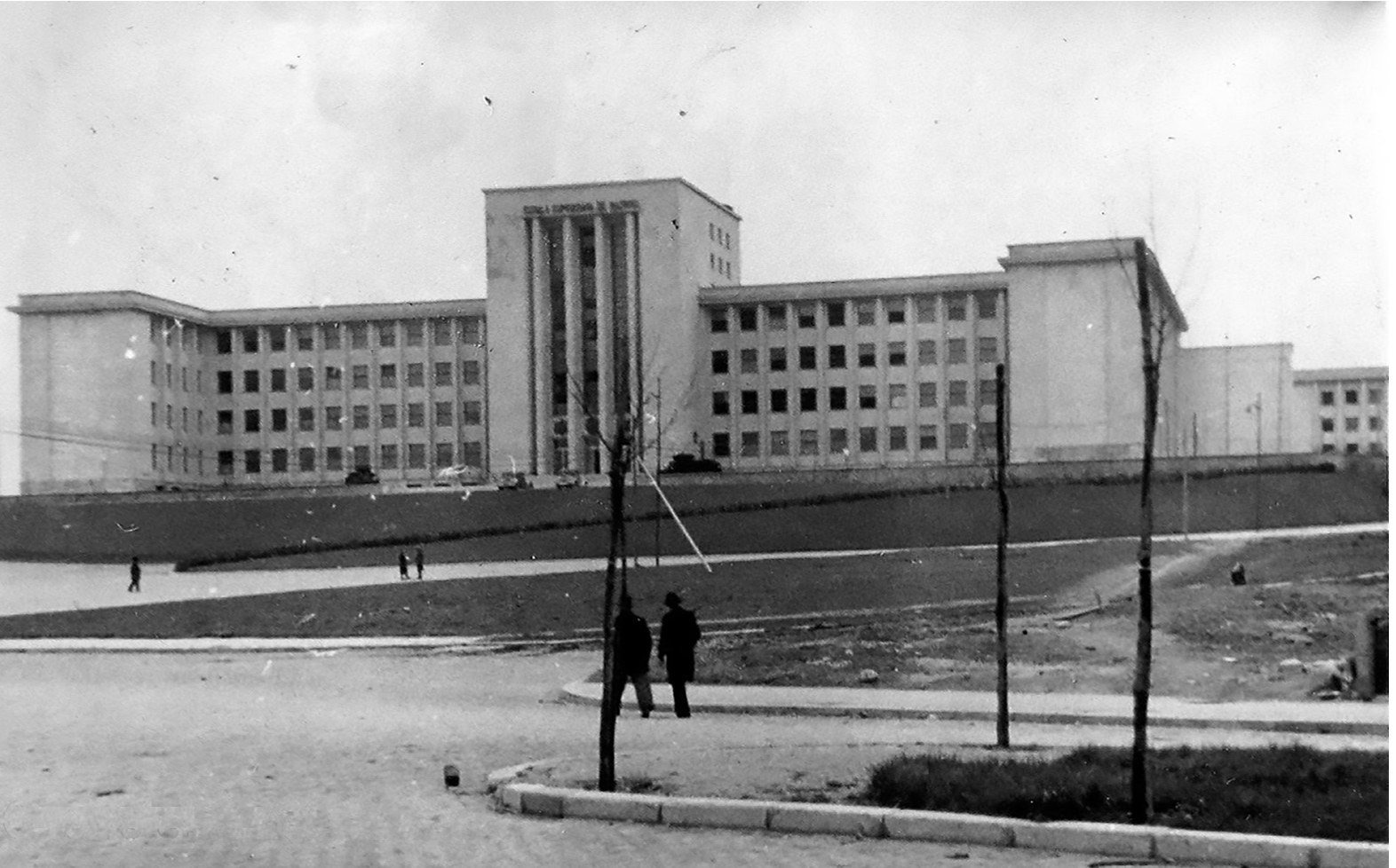 SCOALA SUPERIOARA DE RAZBOI -cartier cotroceni anul 1944